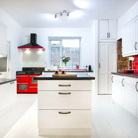 בית נופש Westby House *